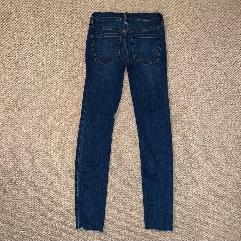 Free People Skinny Blue Jeans (Size: 24) Medium Wash Denim - FP We The Free